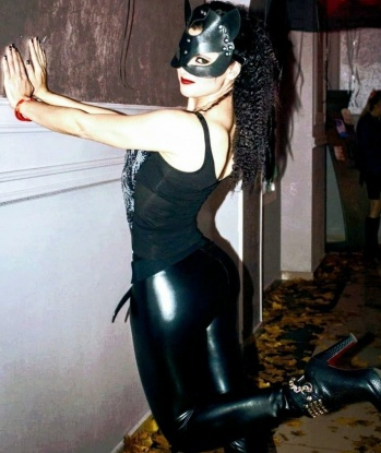 Молодая и сексуальная красотка приглашает в гости состоятельного мужчину для незабываемого времяпровождения. Гарантирую яркие эмоции и полное удовлетворение! 1923, 30 лет