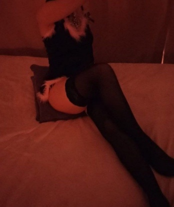 Горячая брюнетка с неугомонным аппетитом к жизни приглашает исполнить все ваши фантазии. Я знаю, как сделать тебя счастливым. 14507, 29 лет