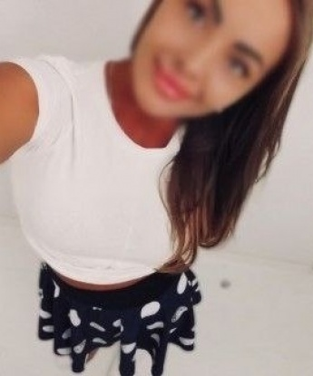 Соблазнительная девушка с загадочными глазами и изысканной внешностью приглашает в гости искателя приключений. Обещаю, вместе мы окунемся в океан страсти и удовольствия. Жду тебя, мой герой! 2049, 35 лет