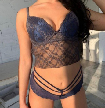 Молодая, страстная кошечка приглашает в гости состоятельного мужчину. Гарантирую незабываемое время и полное удовлетворение. Жду звонка, милый! 5740, 20 лет